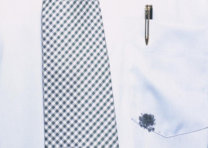 Stains in the clothes? | ​कपड्यांवर डाग पडलाय?