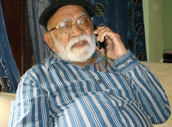 Bollywood actor Tandon passed away as 'superstar' for Shahrukh Khan | बॉलिवूडला शाहरूख खान सारखा ‘सुपरस्टार’ देणारे दिग्दर्शक लेख टंडन यांचे निधन Bollywood actor Tandon passed away as 'superstar' for Shahrukh Khan | बॉलिवूडला शाहरूख खान सारखा ‘सुपरस्टार’ देणारे दिग्दर्शक लेख टंडन यांचे निधन