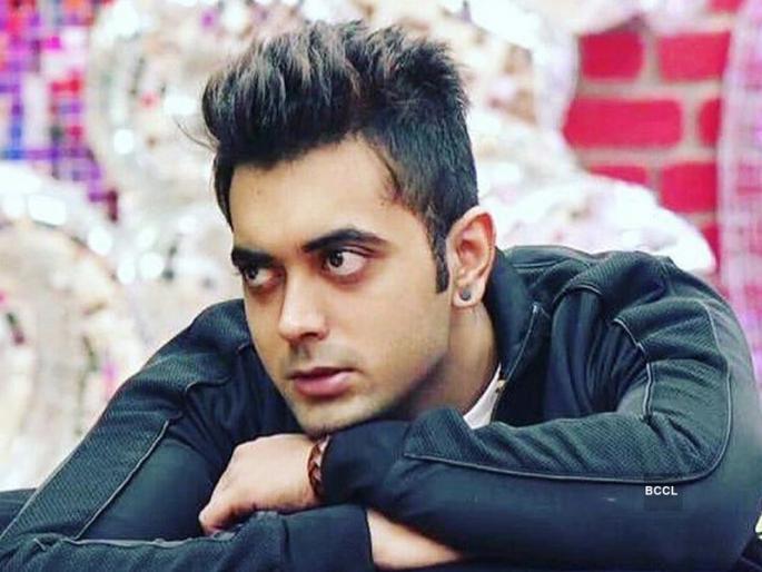 Bigg Boss 11: Love Tyagi became Eliminate; Fans of Fan, Fake Called Big Boss Show! | Bigg Boss 11 : लव त्यागी झाला एलिमिनेट; चाहत्यांचा रोष, बिग बॉस शो ला म्हटले फेक! Bigg Boss 11: Love Tyagi became Eliminate; Fans of Fan, Fake Called Big Boss Show! | Bigg Boss 11 : लव त्यागी झाला एलिमिनेट; चाहत्यांचा रोष, बिग बॉस शो ला म्हटले फेक!