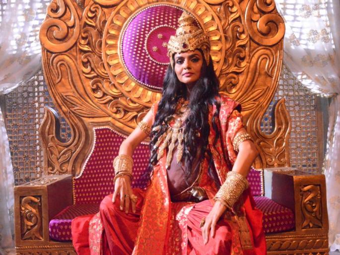 Did you see a new look of flowers and fists Madhu Shah? | ​फूल और काटे फेम मधू शहाचा नवा लूक पाहिला का?