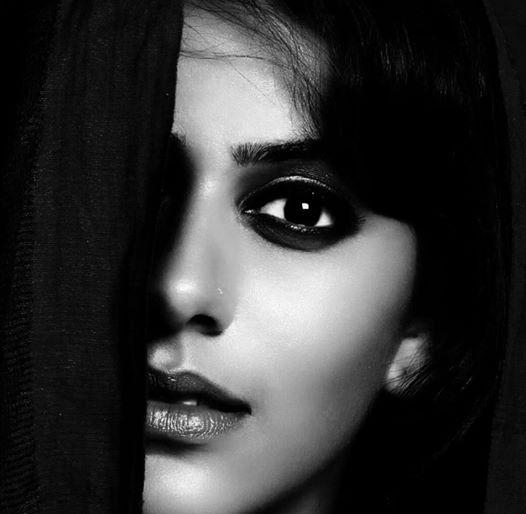 Madhura Deshpande says, finds opportunities to make photos | मधुरा देशपांडे सांगते, फोटोसेशन करण्यास संधी शोधते