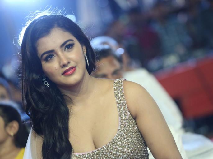 Beautiful actress will be seen in romance with the super-doubled superstar. | वयाने दुप्पट असलेल्या सुपरस्टारसोबत रोमान्स करताना दिसणार ‘ही’ सुंदर अभिनेत्री!! Beautiful actress will be seen in romance with the super-doubled superstar. | वयाने दुप्पट असलेल्या सुपरस्टारसोबत रोमान्स करताना दिसणार ‘ही’ सुंदर अभिनेत्री!!
