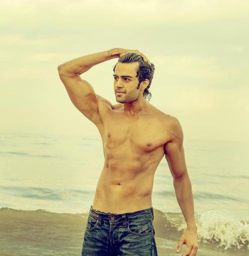 OMG !!! Manish Paul's Shirtless Sense | OMG !!! मनीष पॉल देणार शर्टलेस सीन्स