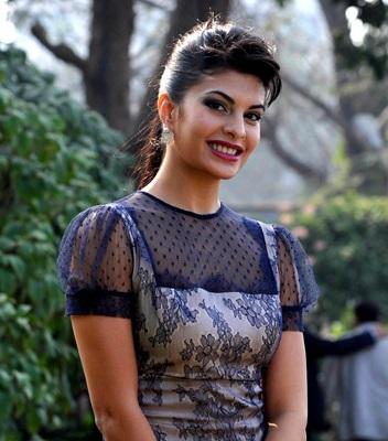 Jacqueline says, 'live the life free' | जॅकलीन म्हणतेय,‘आयुष्य स्वच्छंद जगा’