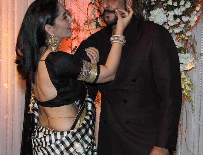 The photos that were posted by Sanjoni were all shocked !! | संजूबाबाने पोस्ट केलेत असे फोटो की सगळ्यांनाच बसला धक्का!! The photos that were posted by Sanjoni were all shocked !! | संजूबाबाने पोस्ट केलेत असे फोटो की सगळ्यांनाच बसला धक्का!!