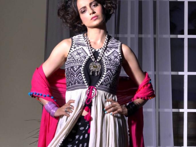 Kangana Ranaut happy! Capture Simran's editing table after taking credit for the story !! | ​कंगना राणौत सुसाट ! कथालेखनाचे श्रेय घेतल्यानंतर ‘सिमरन’च्या एडिटींग टेबलवर कब्जा!!