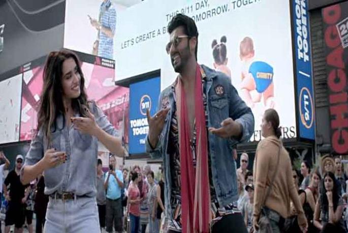 Do not miss: Half Girlfriend's fourth song 'Mere Dil Mein' release !! | Don't miss : ‘हाफ गर्लफ्रेन्ड’चे चौथे गाणे ‘मेरे दिल में’ रिलीज!! Do not miss: Half Girlfriend's fourth song 'Mere Dil Mein' release !! | Don't miss : ‘हाफ गर्लफ्रेन्ड’चे चौथे गाणे ‘मेरे दिल में’ रिलीज!!