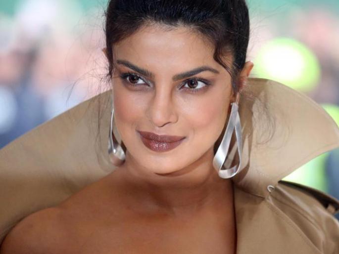 Priyanka Chopra accepts 80 guardians of adopted children! | प्रियांका चोप्राने स्वीकारलेयं ८० दत्तक मुलांचे पालकत्व! Priyanka Chopra accepts 80 guardians of adopted children! | प्रियांका चोप्राने स्वीकारलेयं ८० दत्तक मुलांचे पालकत्व!