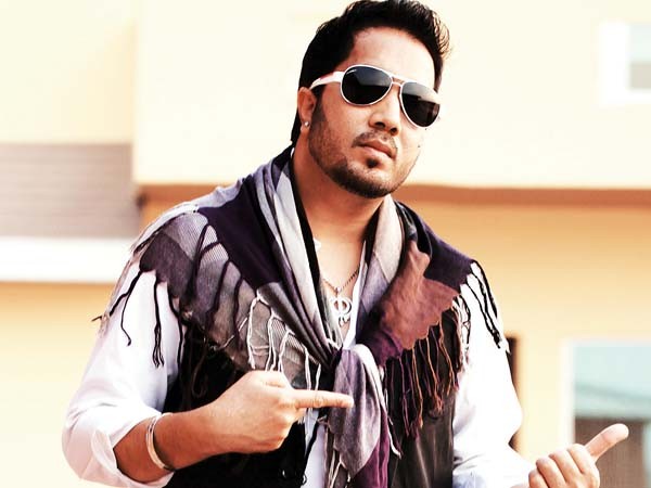 Mika to become the judge of the SeemaGamapa | ​मिका बनणार सारेगामापाचा जज