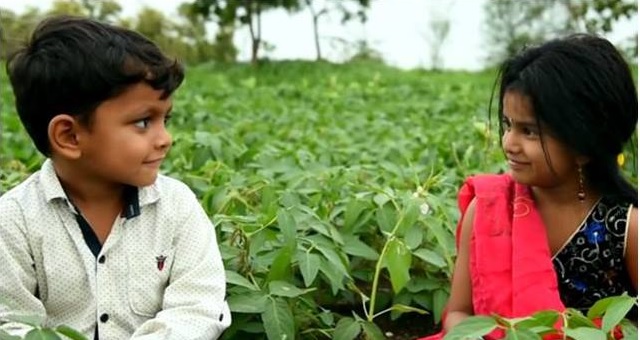 Little chimukaleo 'caterpillar'! | ​लहान चिमुकलेही झाले ‘सैराटमय’ !