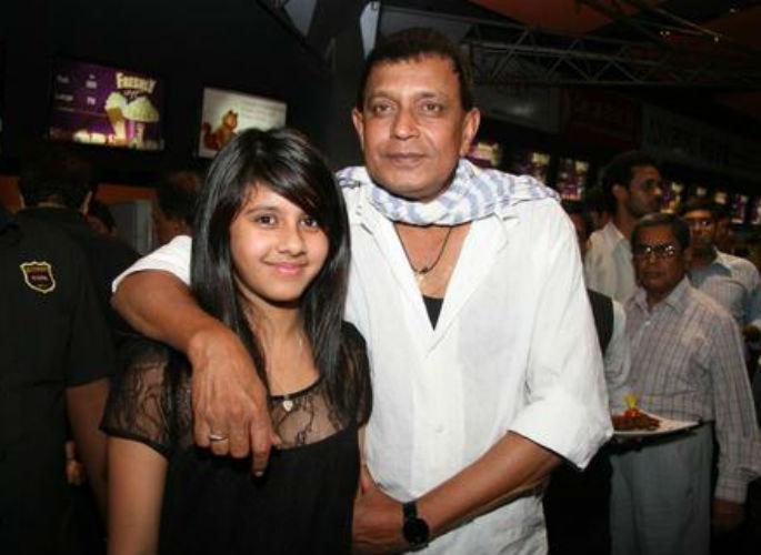 Mithun's daughter to enter Bollywood | मिथूनची मुलगी बॉलिवूडमध्ये करणार एन्ट्री !!! Mithun's daughter to enter Bollywood | मिथूनची मुलगी बॉलिवूडमध्ये करणार एन्ट्री !!!