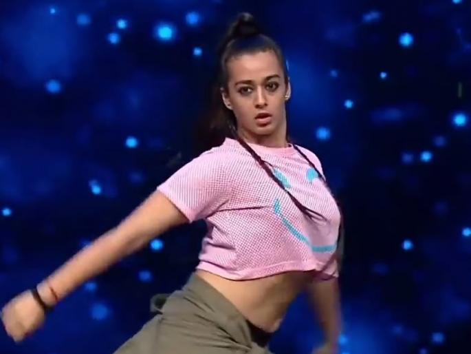 Hot dance viral again in Delhi's Mokshadha! | दिल्लीच्या मोक्षदाचा पुन्हा हॉट डान्स व्हायरल ! Hot dance viral again in Delhi's Mokshadha! | दिल्लीच्या मोक्षदाचा पुन्हा हॉट डान्स व्हायरल !