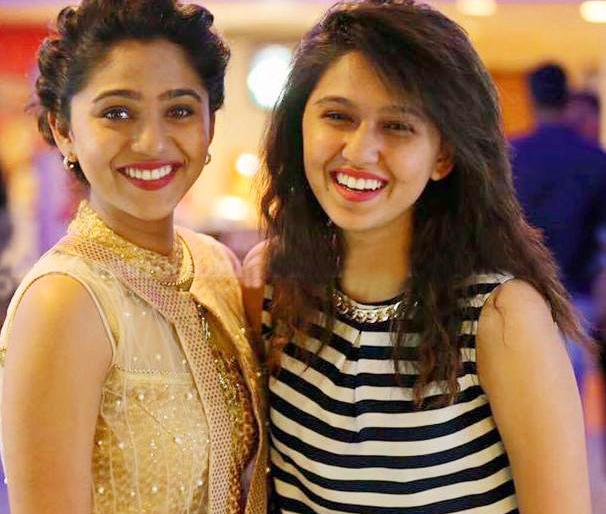 After Mrinali Deshpande, Sister is also in the film | मृण्मयी देशपांडे पाठोपाठ बहिण देखील चित्रपटात After Mrinali Deshpande, Sister is also in the film | मृण्मयी देशपांडे पाठोपाठ बहिण देखील चित्रपटात