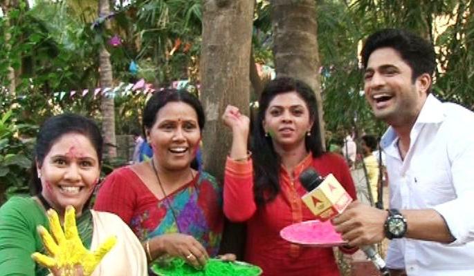 Color blew on the sets of the series ... | ​मालिकांच्या सेटवर रंगांची उधळण...