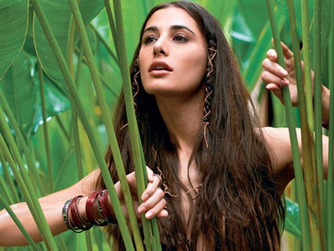 Nargis was bored watching the 'Housefull'! | ‘हाऊसफूल’ पाहताना कंटाळली होती नरगीस! Nargis was bored watching the 'Housefull'! | ‘हाऊसफूल’ पाहताना कंटाळली होती नरगीस!