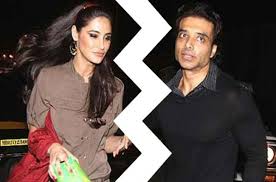 Nargis Depression due to breakup? | ब्रेकअपमुळं नर्गिस डिप्रेस ? Nargis Depression due to breakup? | ब्रेकअपमुळं नर्गिस डिप्रेस ?