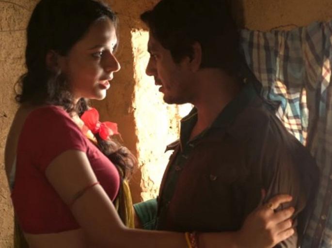 OMG !! A day before the release of 'Babukoshai gunabak' leak !! | ​OMG!! रिलीजच्या एक दिवस आधी ‘बाबूमोशाय बंदूकबाज’ लीक!!
