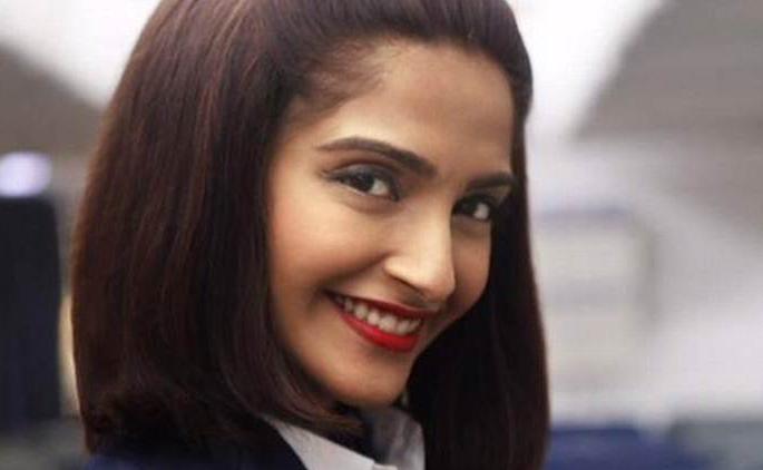 'Neerja' tax free in Maharashtra | ‘नीरजा’ महाराष्ट्रात टॅक्स फ्री