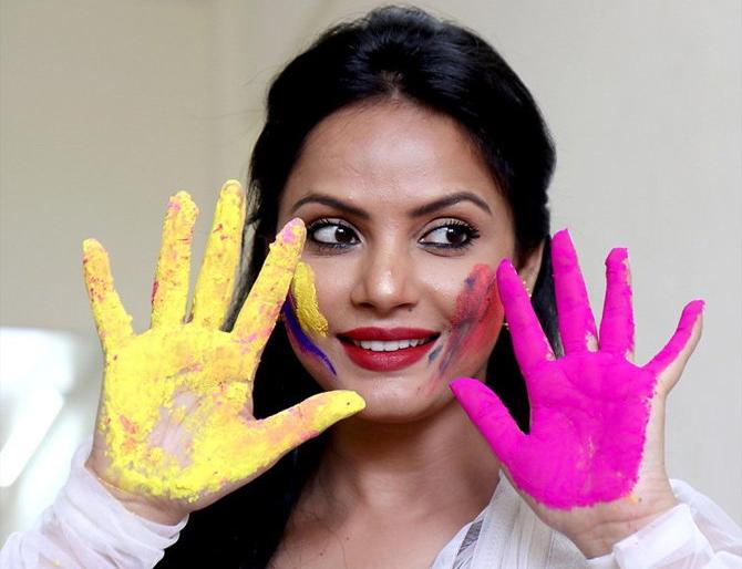 Randeep Hooda's 'The Girlfriend' made Holi special photoshoot! | रणदीप हुड्डाच्या ‘या’ एक्स गर्लफ्रेण्डने केले होळी स्पेशल फोटोशूट! Randeep Hooda's 'The Girlfriend' made Holi special photoshoot! | रणदीप हुड्डाच्या ‘या’ एक्स गर्लफ्रेण्डने केले होळी स्पेशल फोटोशूट!
