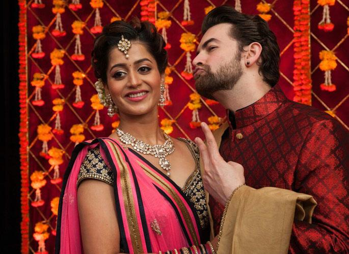 Look: Neil Nitin Mukesh and Rukmini Sahai have predicted the pre-wedding party! | ​पाहा : नील नितीन मुकेश आणि रूक्मिणी सहाय यांचा प्री-वेडिंग पार्टीतील अंदाज!