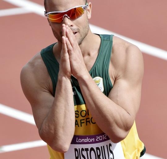 'Blade Runner' Oscar Pistorius 6 years of education in the murder case of a girlfriend | प्रेयसीच्या हत्येप्रकरणी 'ब्लेड रनर' ऑस्कर पिस्टोरियसला ६ वर्षांची शिक्षा 'Blade Runner' Oscar Pistorius 6 years of education in the murder case of a girlfriend | प्रेयसीच्या हत्येप्रकरणी 'ब्लेड रनर' ऑस्कर पिस्टोरियसला ६ वर्षांची शिक्षा