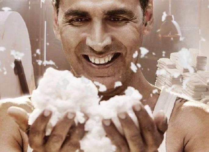 Pakistan imposes ban on 'Padman'? | पाकिस्तानने का लादली ‘पॅडमन’वर बंदी? Pakistan imposes ban on 'Padman'? | पाकिस्तानने का लादली ‘पॅडमन’वर बंदी?