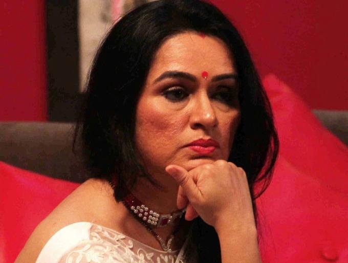 Today, even today Padmini Kolhapure is confused about this, Parashatap, in an interview! | या गोष्टीचा आजही पद्मिनी कोल्हापुरे यांना होतो पश्चाताप,एका मुलाखतीत केला या गोष्टीचा खुलासा! Today, even today Padmini Kolhapure is confused about this, Parashatap, in an interview! | या गोष्टीचा आजही पद्मिनी कोल्हापुरे यांना होतो पश्चाताप,एका मुलाखतीत केला या गोष्टीचा खुलासा!