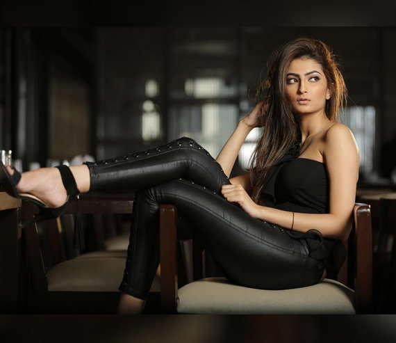 This photo of Shweta Tiwari's Lake Palak Tiwari shows the sensation on social media, photo! | श्वेता तिवारीची लेक पलक तिवारीच्या ‘या’ फोटोमुळे सोशल मीडियावर खळबळ, पाहा फोटो!