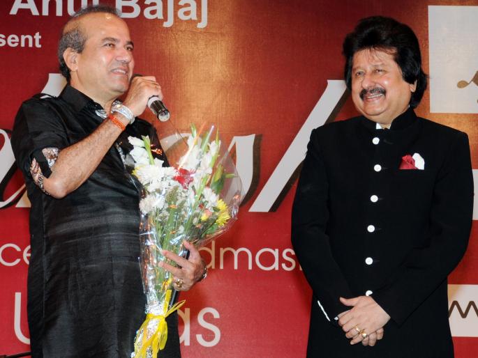 Pankaj Udasan's 'Madhoosh' Album Meet, Presented by Suresh Wadkar | पंकज उदास यांचा ‘मदहोश’ अल्बम रसिकांच्या भेटीला,सुरेश वाडकर यांच्या हस्ते झाले प्रकाशन Pankaj Udasan's 'Madhoosh' Album Meet, Presented by Suresh Wadkar | पंकज उदास यांचा ‘मदहोश’ अल्बम रसिकांच्या भेटीला,सुरेश वाडकर यांच्या हस्ते झाले प्रकाशन