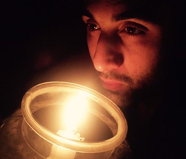 Karan became photographer | करण बनला फोटोग्राफर Karan became photographer | करण बनला फोटोग्राफर
