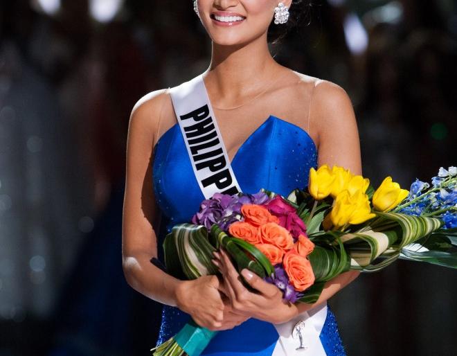 Miss Universe praised Miss Colombia | मिस युनिव्हर्सने केले मिस कोलंबियाचे कौतुक