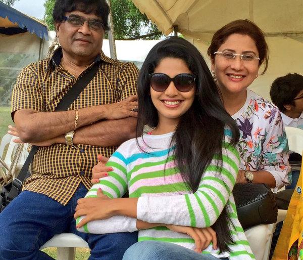 Ashok Saraf - Nivedita Coutaste Couple | अशोक सराफ- निवेदिता क्युटेस्ट कपल