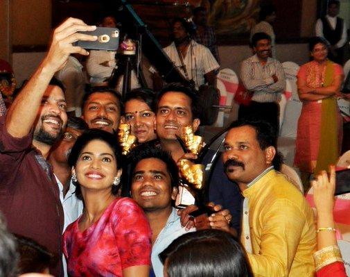 Dash Chal Timcha Selfie | दगडी चाळ टिमचा सेल्फी