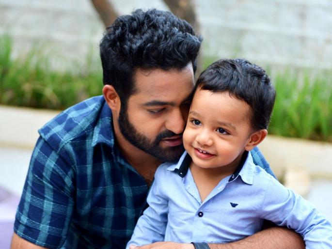 Junior NTR again once again, the wife gave birth to the child | ज्युनिअर एनटीआर पुन्हा एकदा झाला बाबा, पत्नीने दिला मुलाला जन्म Junior NTR again once again, the wife gave birth to the child | ज्युनिअर एनटीआर पुन्हा एकदा झाला बाबा, पत्नीने दिला मुलाला जन्म