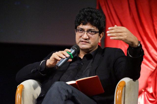 Who is the new President of the Censor Prasoon Joshi? | कोण आहेत सेन्सॉरचे नवे अध्यक्ष प्रसून जोशी? Who is the new President of the Censor Prasoon Joshi? | कोण आहेत सेन्सॉरचे नवे अध्यक्ष प्रसून जोशी?