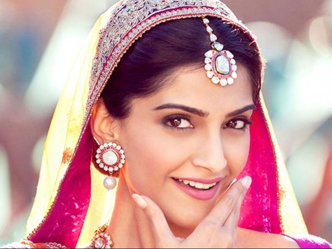 Sonam's sexy photo viral! | सोनमचा सेक्सी फोटो व्हायरल!