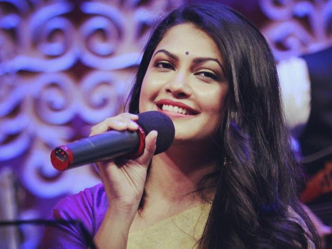 Priyanka received Tejaswini Award | प्रियांकाला मिळाला तेजस्वीनी पुरस्कार