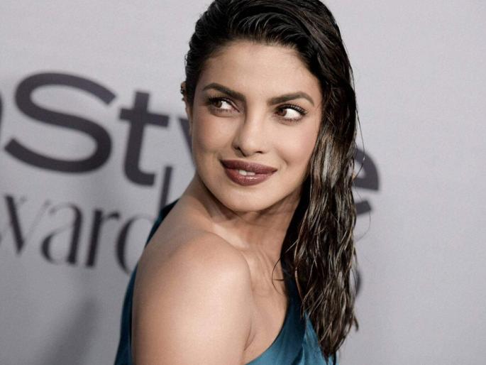 Saneasaha all the lies! Priyanka Chopra to do two Bollywood movies in March 2018 !! | संन्यास वगैरे सगळे खोटे! मार्च 2018 मध्ये प्रियांका चोप्रा साईन करणार दोन बॉलिवूड सिनेमे!! Saneasaha all the lies! Priyanka Chopra to do two Bollywood movies in March 2018 !! | संन्यास वगैरे सगळे खोटे! मार्च 2018 मध्ये प्रियांका चोप्रा साईन करणार दोन बॉलिवूड सिनेमे!!