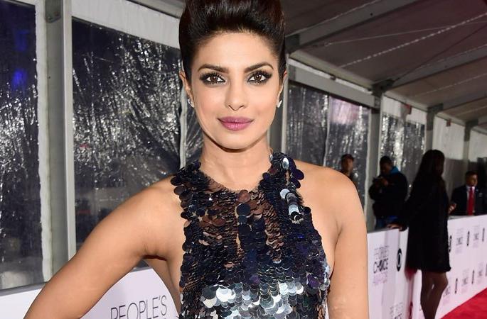 Another Hollywood movie in Priyanka? | प्रियंकाच्या हाती आणखी एक हॉलिवूडपट?? Another Hollywood movie in Priyanka? | प्रियंकाच्या हाती आणखी एक हॉलिवूडपट??