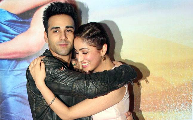 If you do not want to get married to Pulkit, then who is it? | पुलकितचे लग्न तुटण्यामागे यामी नाही तर मग आहे कोण? If you do not want to get married to Pulkit, then who is it? | पुलकितचे लग्न तुटण्यामागे यामी नाही तर मग आहे कोण?