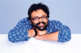 Topaz ran away from social media? | पुष्कराज का पळतो सोशल मीडियापासून दूर ?