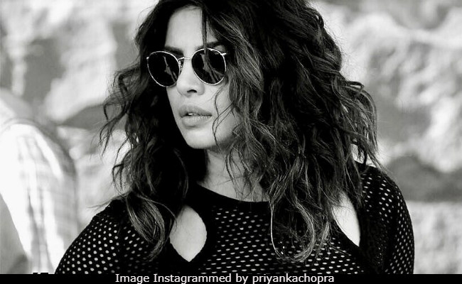 Priyanka has revealed that the third season of Quantico has a date | प्रियांकाने जाहिर केली क्वांटिकोच्या तिसऱ्या सीजनची डेट Priyanka has revealed that the third season of Quantico has a date | प्रियांकाने जाहिर केली क्वांटिकोच्या तिसऱ्या सीजनची डेट