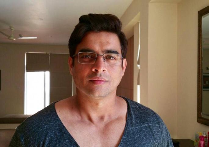 Have you ever watched the 'Haha' look of Madhavan? | तुम्ही कधी पाहिला आहे का माधवनचा ‘असा’ लूक? Have you ever watched the 'Haha' look of Madhavan? | तुम्ही कधी पाहिला आहे का माधवनचा ‘असा’ लूक?