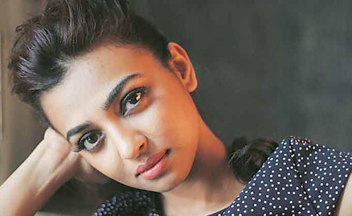 Look, what Radhika Apte says? | हे पाहा, राधिका आपटे काय म्हणते? Look, what Radhika Apte says? | हे पाहा, राधिका आपटे काय म्हणते?