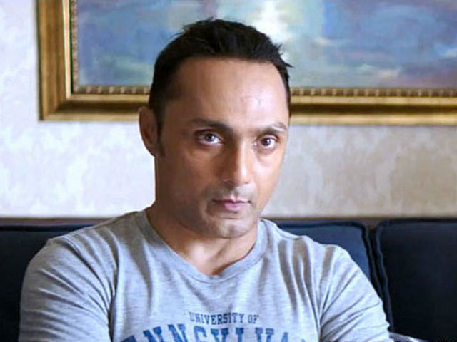 Directed by Rahul Bose, the film's direction | राहुल बोस करणार चित्रपटाचे दिग्दर्शन Directed by Rahul Bose, the film's direction | राहुल बोस करणार चित्रपटाचे दिग्दर्शन
