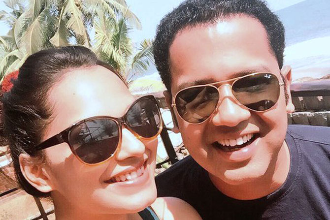 Rahul Mahajan's sparkline 'Kohalpuri' will be built by Amrita | राहुल महाजनची लगीनघाई ‘कोल्हापुरी’ अमृताशी बांधणार लगीनगाठ