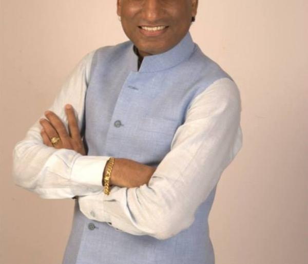 Raju became 'Gentleman'! | राजू बन गया 'जंटलमन' ! Raju became 'Gentleman'! | राजू बन गया 'जंटलमन' !