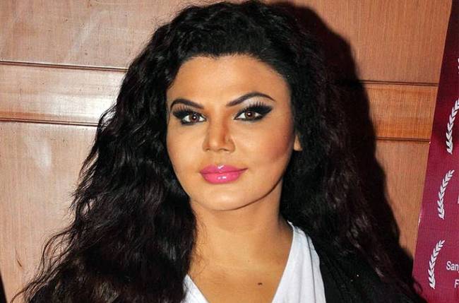 Rakhi Sawant appealed to the makers to shoot in Jammu and Kashmir | राखी सावंतने निर्मात्यांना जम्मू-काश्मीरमध्ये चित्रीकरण करण्याचे आवाहन केले
