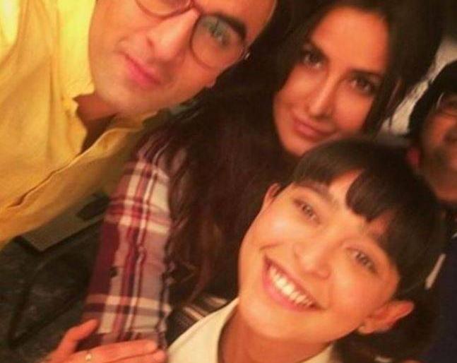 After the breakup, Katrina Ranbir Kapoor's first selfie | ब्रेकअपनंतर कॅटरिना रणबीर कपूरचा पहिला सेल्फी After the breakup, Katrina Ranbir Kapoor's first selfie | ब्रेकअपनंतर कॅटरिना रणबीर कपूरचा पहिला सेल्फी