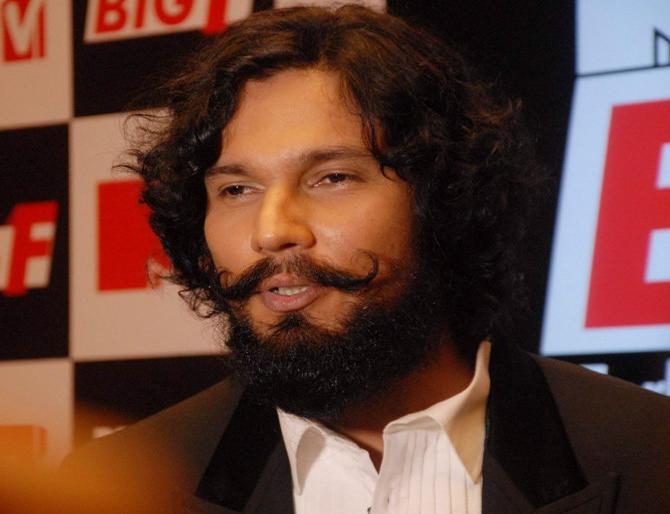 Randeep Hooda said, "A woman has sex with sex, is she a prostitute? | रणदीप हुड्डा म्हणाला, एखाद्या महिलेने सेक्स एन्जॉय केला म्हणजे ती वेश्या आहे काय? Randeep Hooda said, "A woman has sex with sex, is she a prostitute? | रणदीप हुड्डा म्हणाला, एखाद्या महिलेने सेक्स एन्जॉय केला म्हणजे ती वेश्या आहे काय?